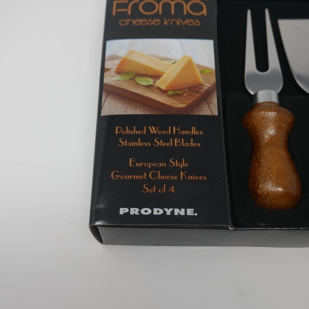 Froma NEW Set of 4 Cheese Knives Set - Picture 3 of 4